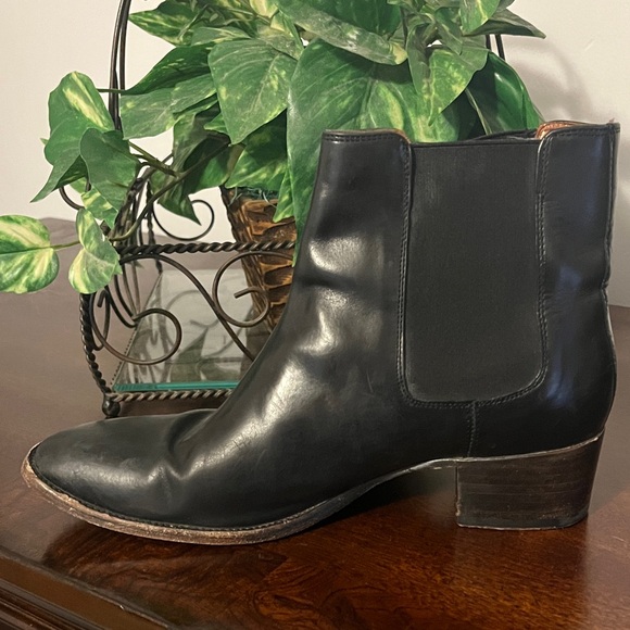FRYE Black Leather Ankle Booties - Picture 5 of 10